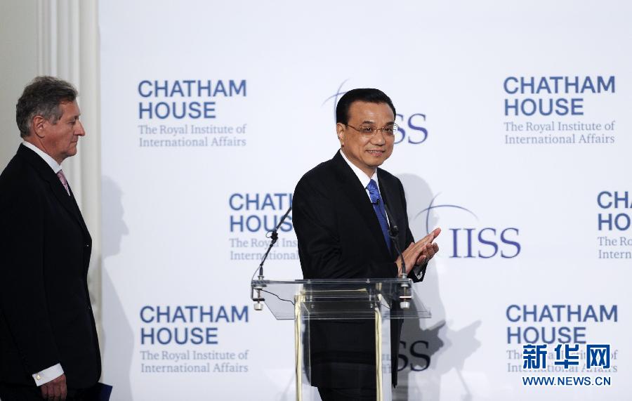 6月18日，國(guó)務(wù)院總理李克強(qiáng)在倫敦金融城市長(zhǎng)官邸面向英國(guó)皇家國(guó)際問(wèn)題研究所和國(guó)際戰(zhàn)略研究所兩大智庫(kù)發(fā)表題為《共建包容發(fā)展的美好世界》的演講。新華社記者 張鐸 攝