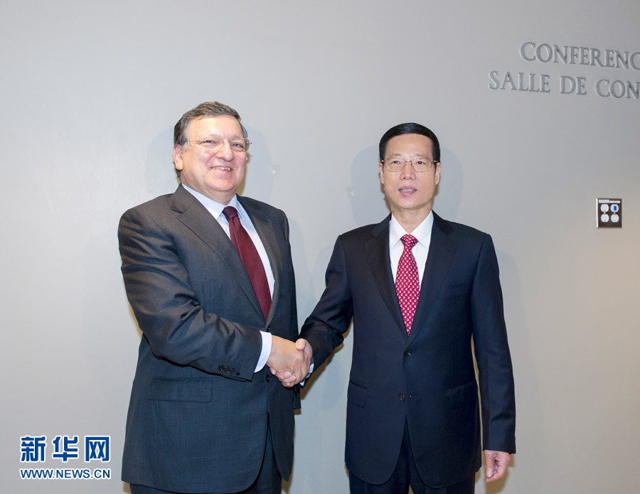 9月23日，正在紐約出席聯(lián)合國氣候峰會的國家主席習近平特使、國務院副總理張高麗在紐約聯(lián)合國總部會見歐盟委員會主席巴羅佐。新華社記者王曄攝 