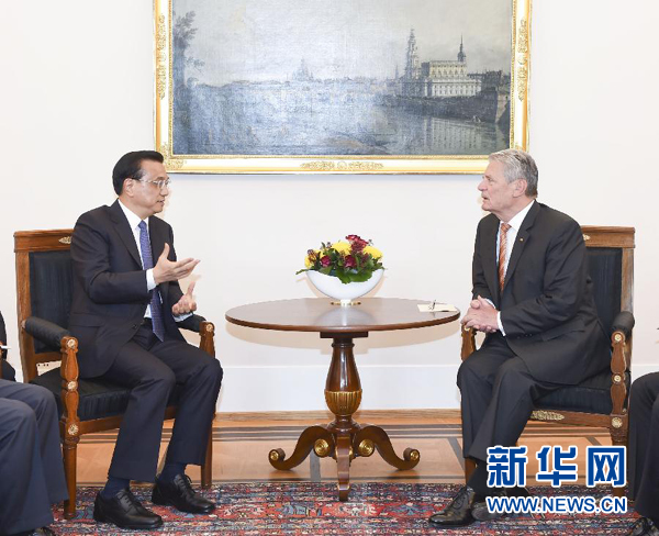 10月10日，國務院總理李克強在柏林會見德國總統(tǒng)高克。 新華社記者 李學仁 攝
