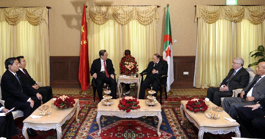 11月2日，正在阿爾及利亞進行正式友好訪問的全國政協(xié)主席俞正聲在阿爾及爾會見阿總統(tǒng)布特弗利卡。 新華社記者 張鐸 攝