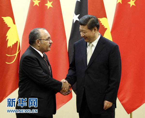 11月22日，國(guó)家主席習(xí)近平在斐濟(jì)楠迪會(huì)見(jiàn)巴布亞新幾內(nèi)亞總理奧尼爾。 新華社記者姚大偉攝 