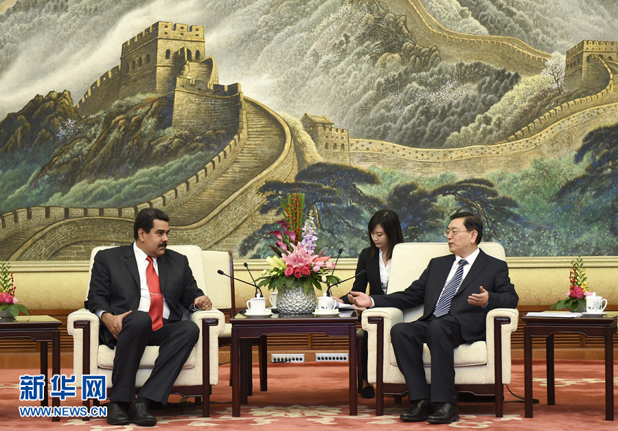 1月8日，全國人大常委會委員長張德江在北京人民大會堂會見委內瑞拉總統(tǒng)馬杜羅。 新華社記者 張鐸 攝 