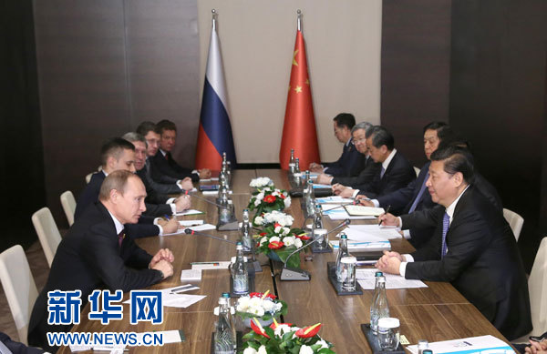 11月15日，國家主席習近平在土耳其安塔利亞會見俄羅斯總統(tǒng)普京。 新華社記者馬占成攝