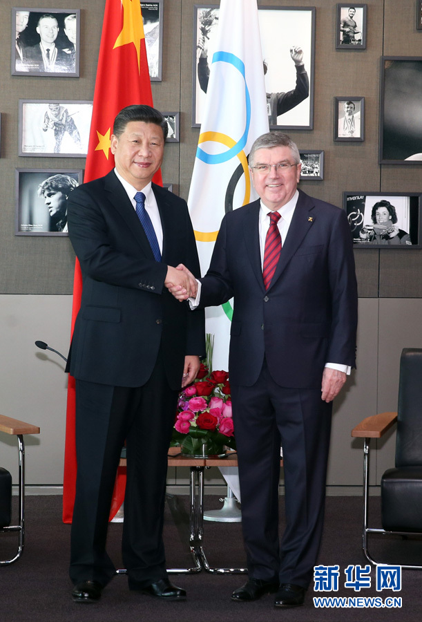 1月18日，國家主席習(xí)近平在瑞士洛桑國際奧林匹克博物館會見國際奧林匹克委員會主席巴赫。 新華社記者 姚大偉 攝