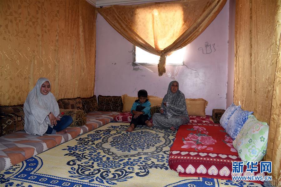 （國際&middot;圖文互動(dòng)）（3）上學(xué)夢何處安放&mdash;&mdash;敘利亞女孩阿明娜的危樓生活