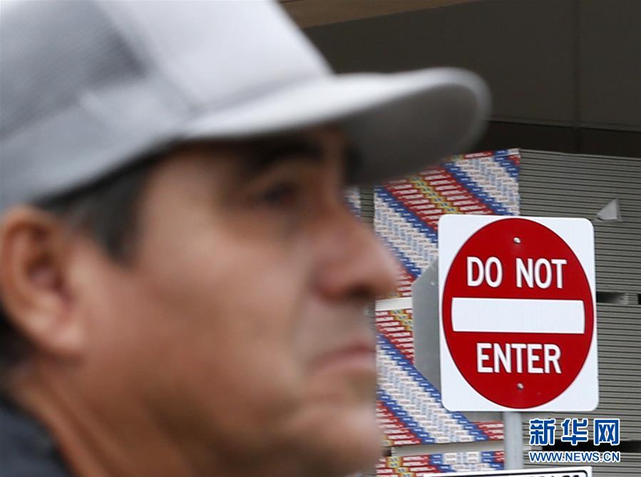 （國(guó)際&middot;圖文互動(dòng)）（1）通訊：&ldquo;根本沒有人在乎我們&rdquo;&mdash;&mdash;探訪美墨邊境墻邊的&ldquo;日工&rdquo;市場(chǎng)