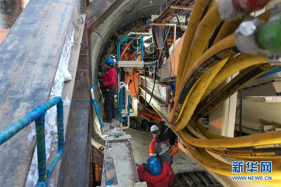 （習近平出訪配合稿&middot;圖文互動）（5）通訊：歷史悠久地鐵中的新力量&mdash;&mdash;中國公司助力莫斯科地鐵建設(shè)