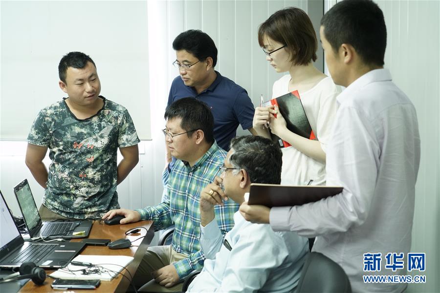 （國際&middot;圖文互動）（1）通訊：春節(jié)，&ldquo;是工期而不是假期&rdquo;&mdash;&mdash;記科倫坡港口城的中國建設(shè)者