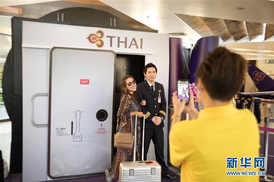 （國(guó)際&middot;圖文互動(dòng)）（3）從機(jī)艙餐廳到模擬飛行　泰航出招緩解疫情壓力