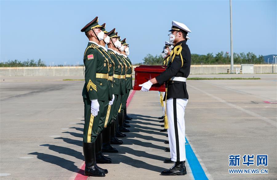 （國際）（2）第七批在韓中國人民志愿軍烈士遺骸交接儀式在韓國舉行