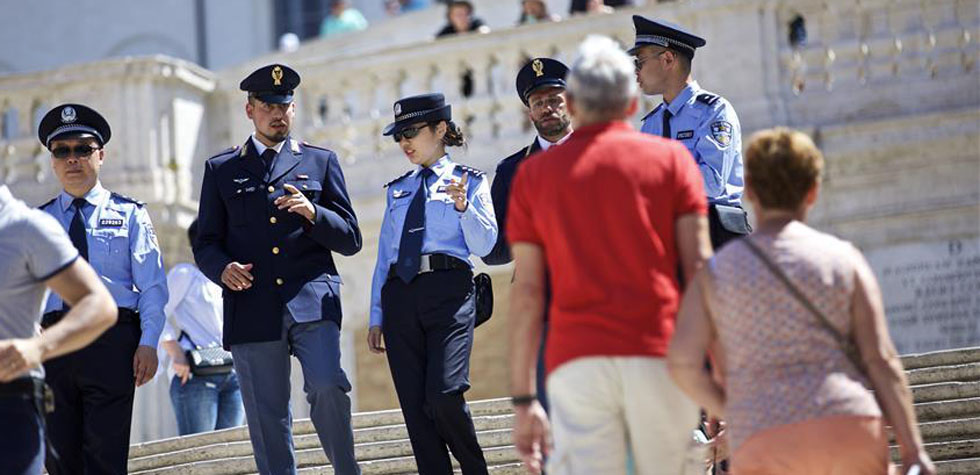 中國(guó)意大利兩國(guó)警方在意開展警務(wù)聯(lián)合巡邏